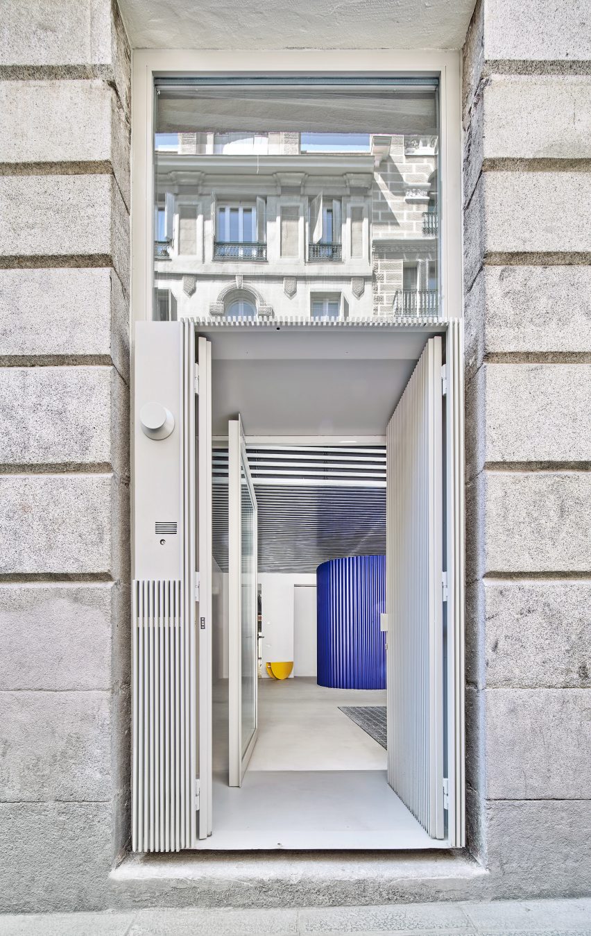 Casa A12 by Lucas y Hernández-Gil