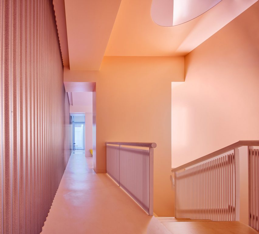 Casa A12 by Lucas y Hernández-Gil