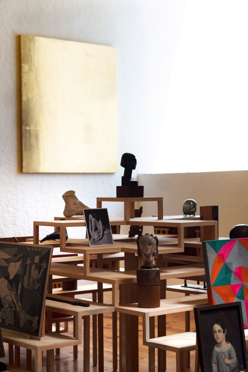 Casa Barragan art by Ago projects and Sala Hars