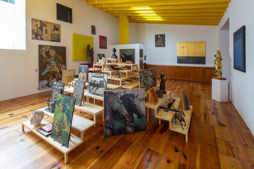 Casa Barragan art by Ago projects and Sala Hars