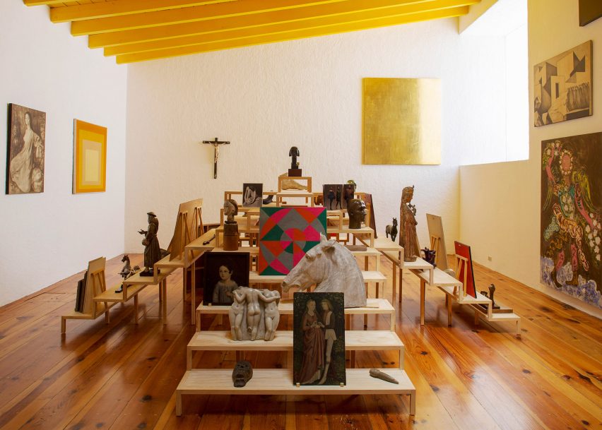 Casa Barragan art by Ago projects and Sala Hars