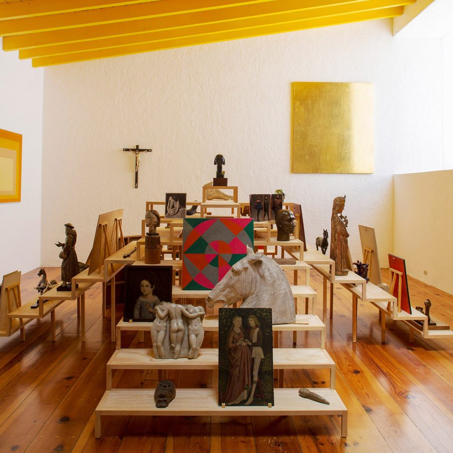 Casa Barragan art by Ago projects and Sala Hars