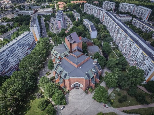 Day-VII Architecture A Catalogue of Polish Churches post 1945