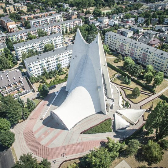 Day-VII Architecture A Catalogue of Polish Churches post 1945
