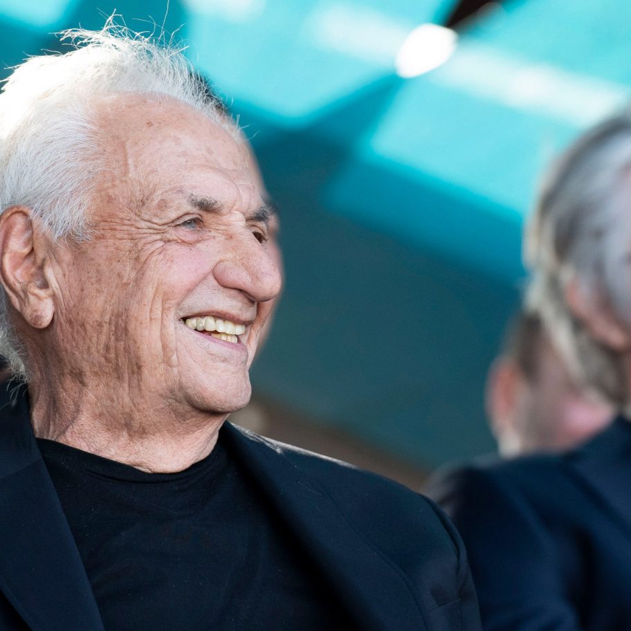 SCI-Arc Frank Gehry graduation