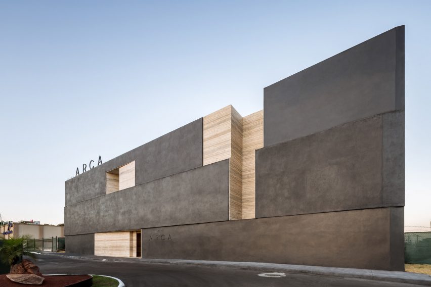 Grupo Arca showroom by Esrawe Studio
