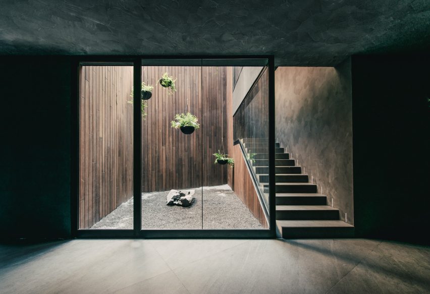 Grupo Arca showroom by Esrawe Studio