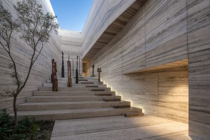 Grupo Arca showroom by Esrawe Studio