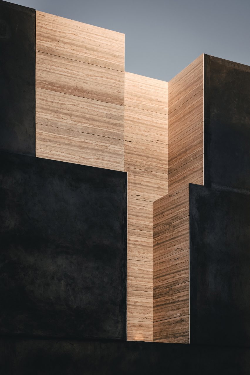 Grupo Arca showroom by Esrawe Studio
