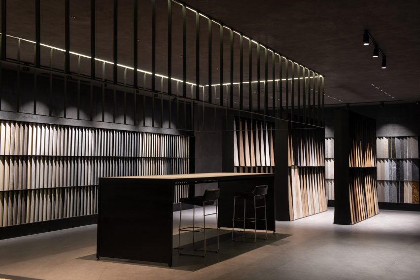 Grupo Arca showroom by Esrawe Studio