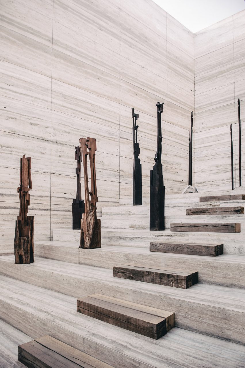 Grupo Arca showroom by Esrawe Studio