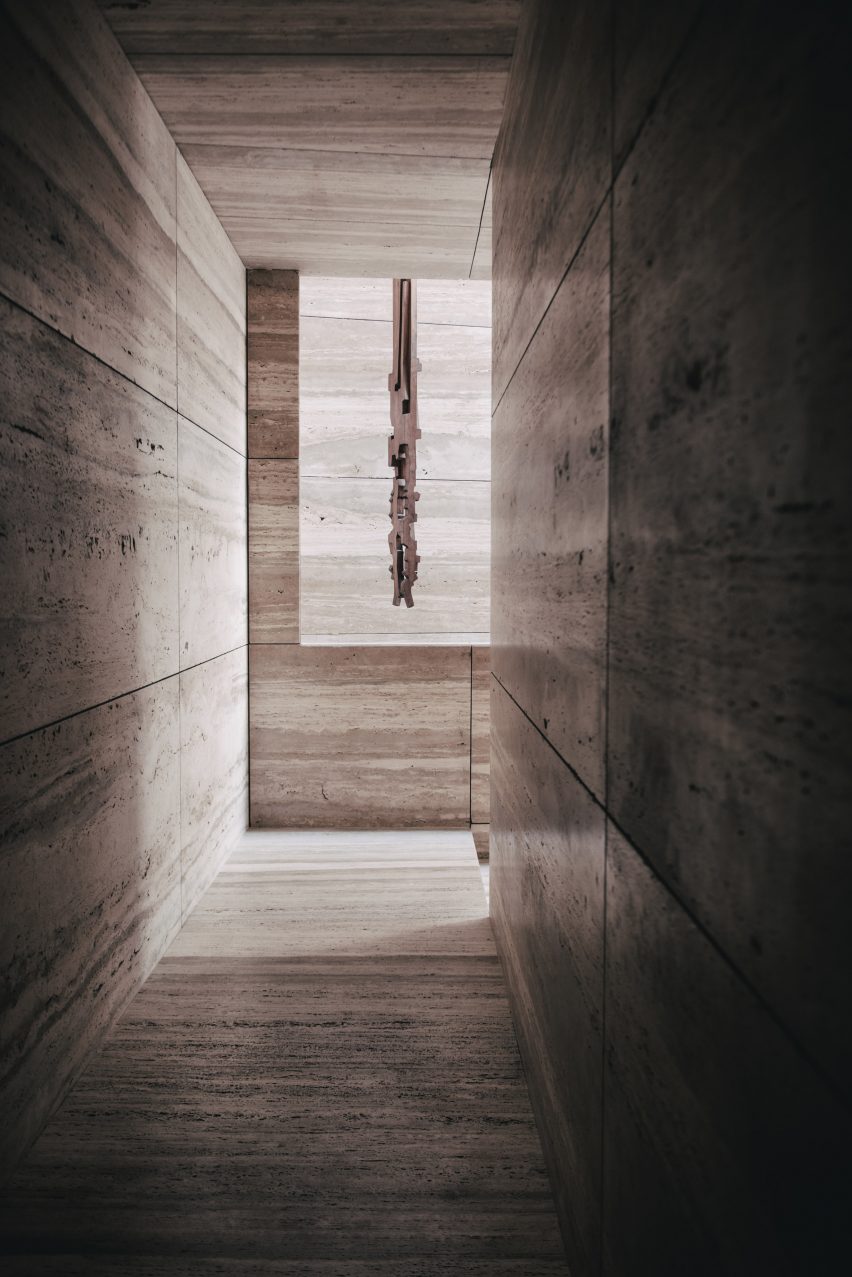 Grupo Arca showroom by Esrawe Studio
