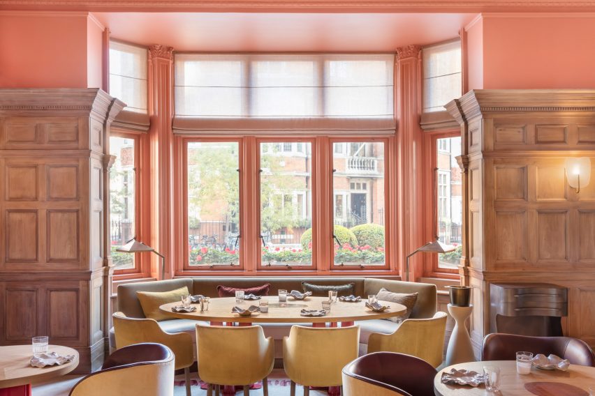 Hélène Darroze at The Connaught restaurant, designed by Pierre Yovanovitch