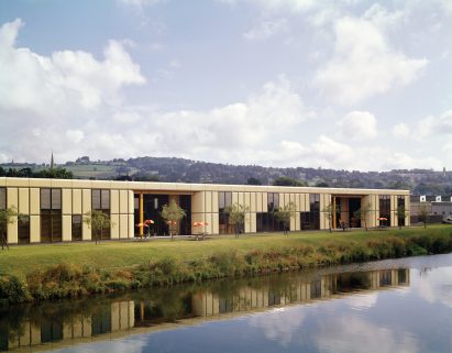 High-tech architecture: Nicholas Grimshaw