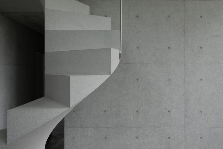 House in Ashiya by Kazunori Fujimoto Architects & Associates