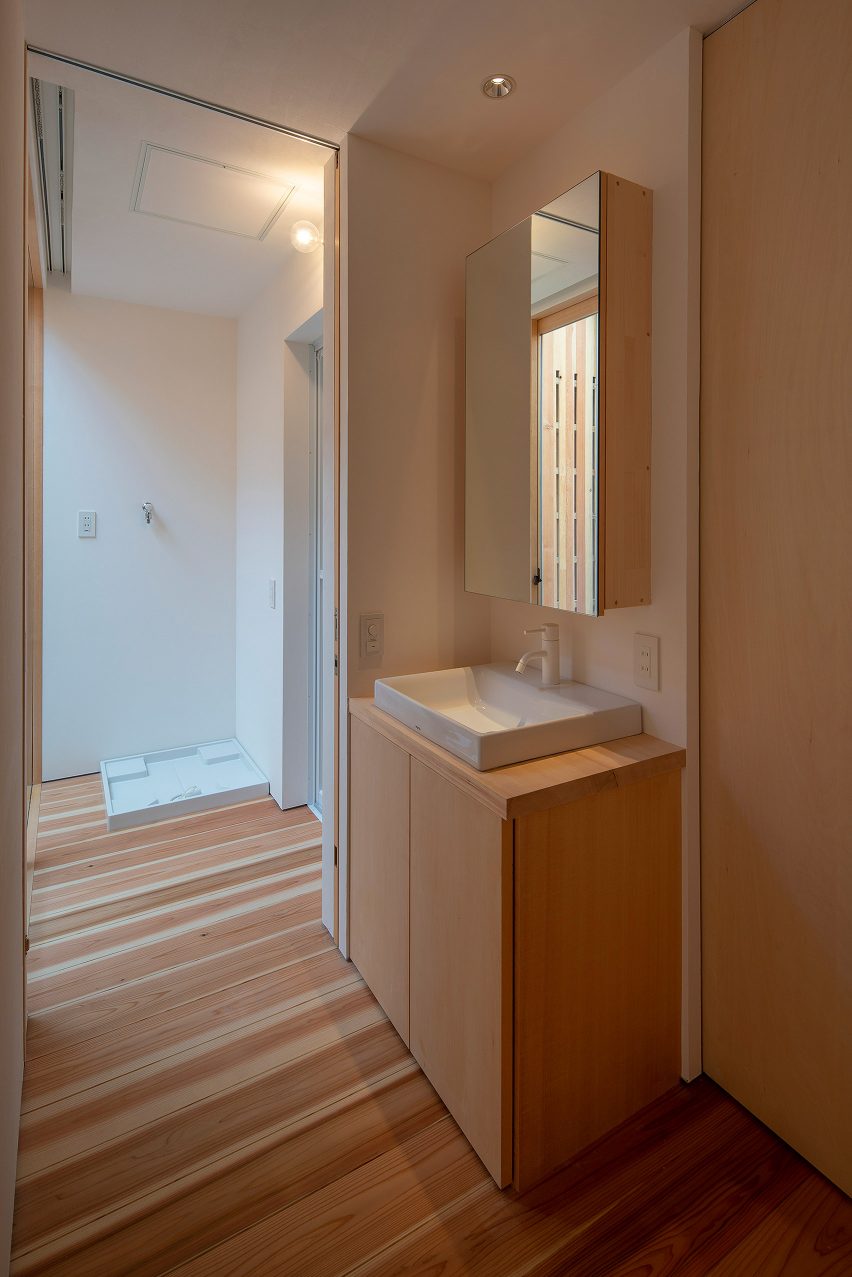 House in Akashi by Arbol