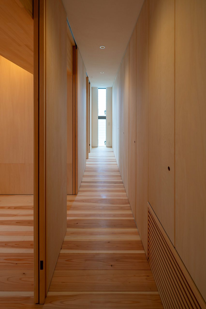 House in Akashi by Arbol