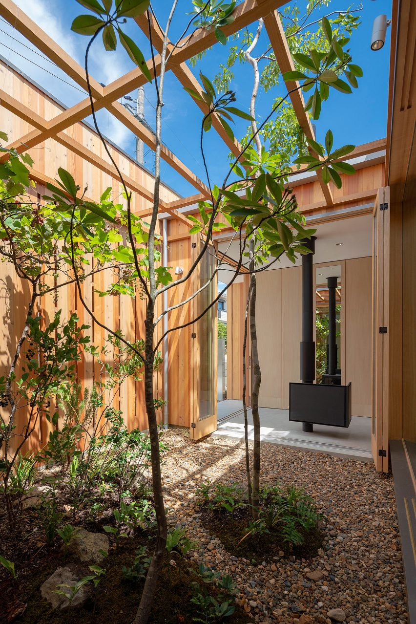 House in Akashi by Arbol