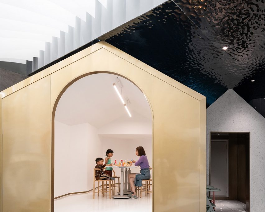 Lolly-Laputan kids cafe, designed by Wutopia Lab