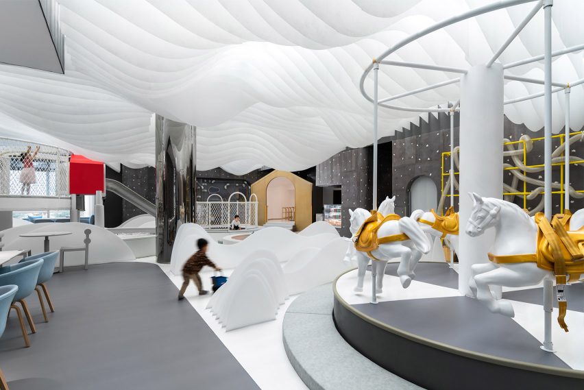 Lolly-Laputan kids cafe, designed by Wutopia Lab