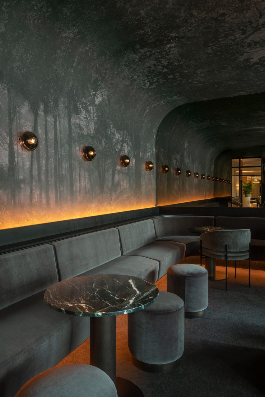 Four Seasons Hotel Montreal by Atelier Zebulon Perron