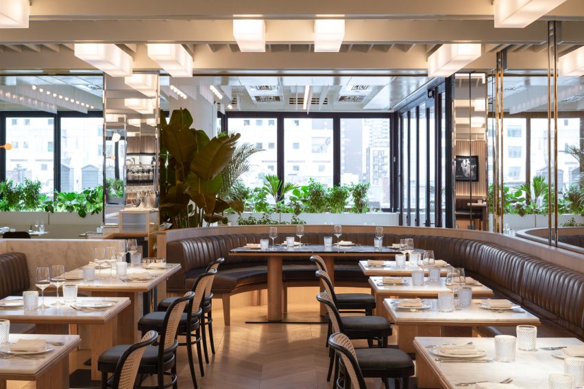 Four Seasons Hotel Montreal by Atelier Zebulon Perron