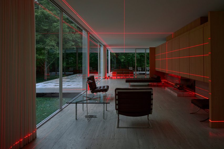 Geometry of Light at Mies van der Rohe's Farnsworth House by Iker Gil and Luftwerk