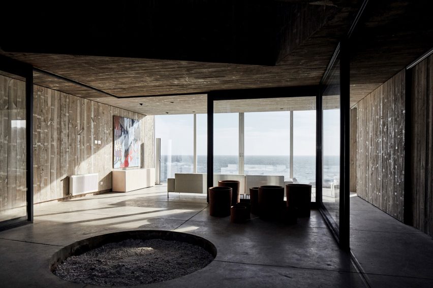 Ocho Quebradas by Alejandro Aravena