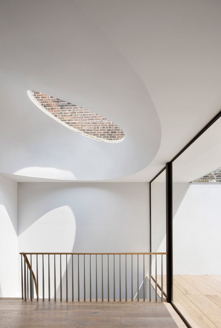 Oculi House by O'Neill Rose Architects