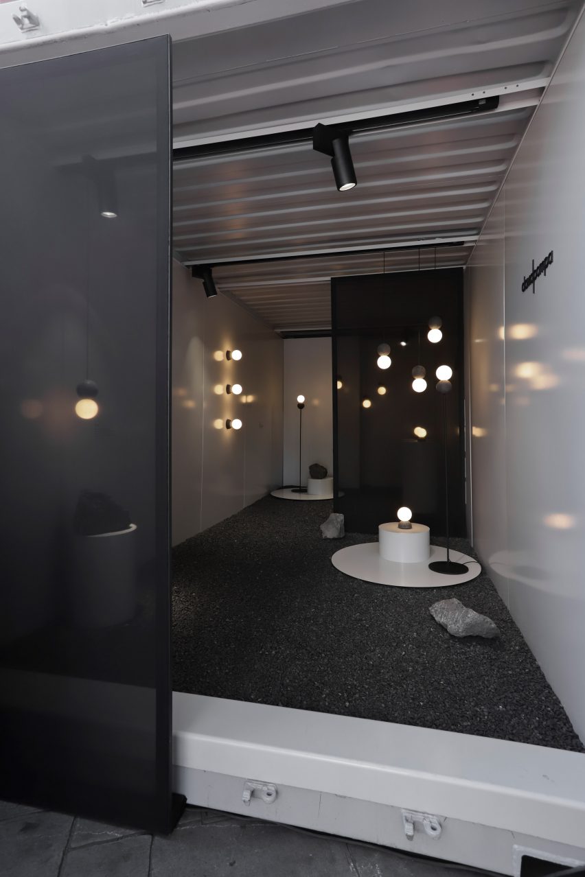 Origo wall and Origo floor lights by Studio davidpompa