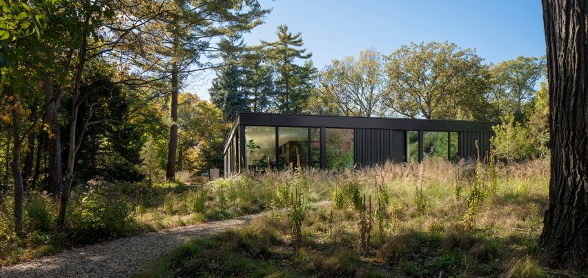 Ravine House by Wheeler Kearns