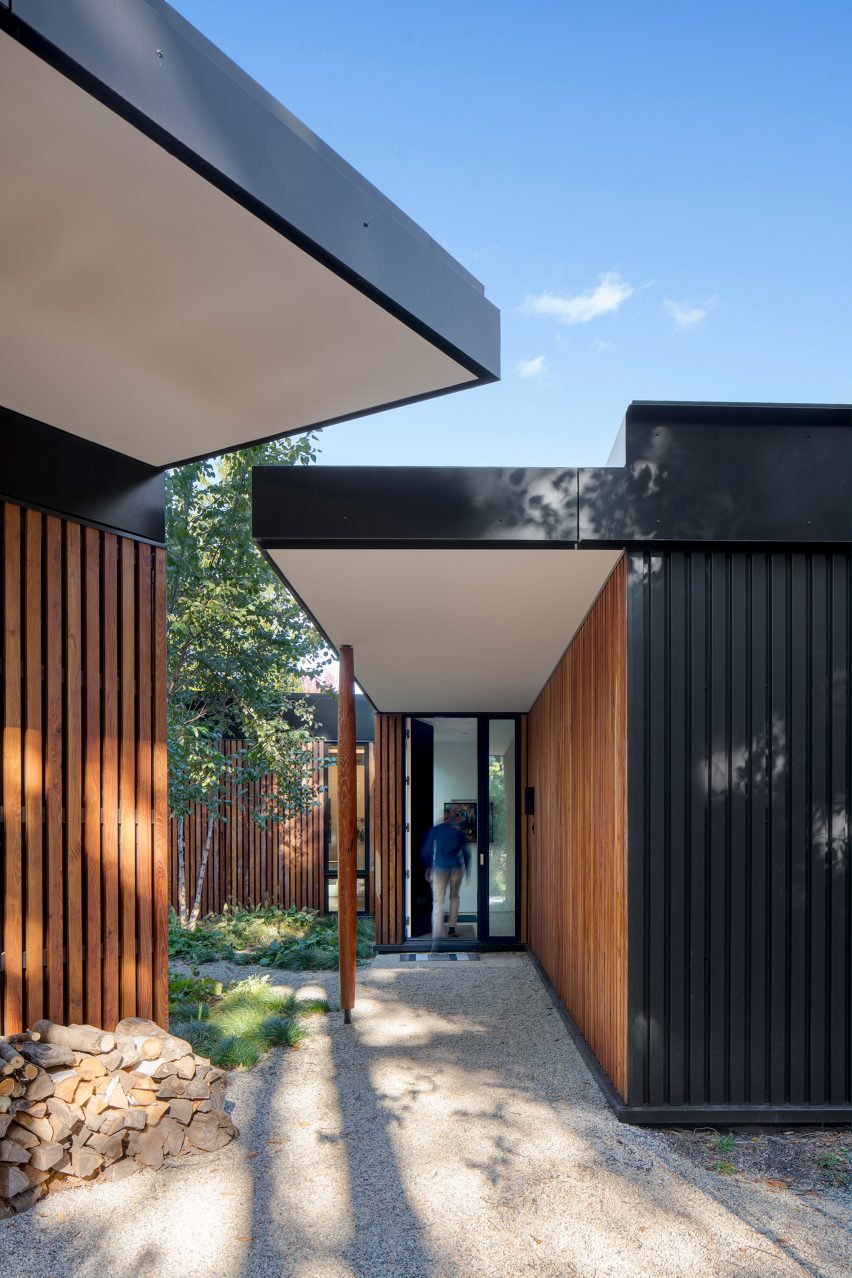 Ravine House by Wheeler Kearns