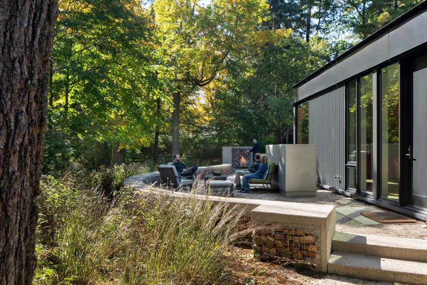 Ravine House by Wheeler Kearns