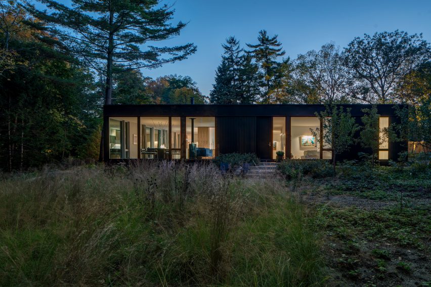 Ravine House by Wheeler Kearns