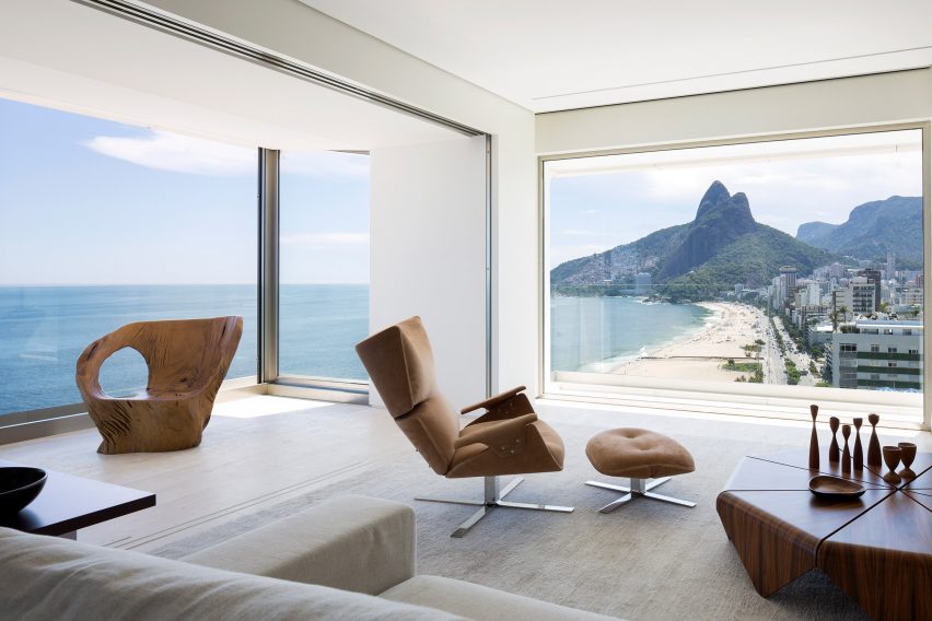 RS Apartment by Studio Arthur Casas