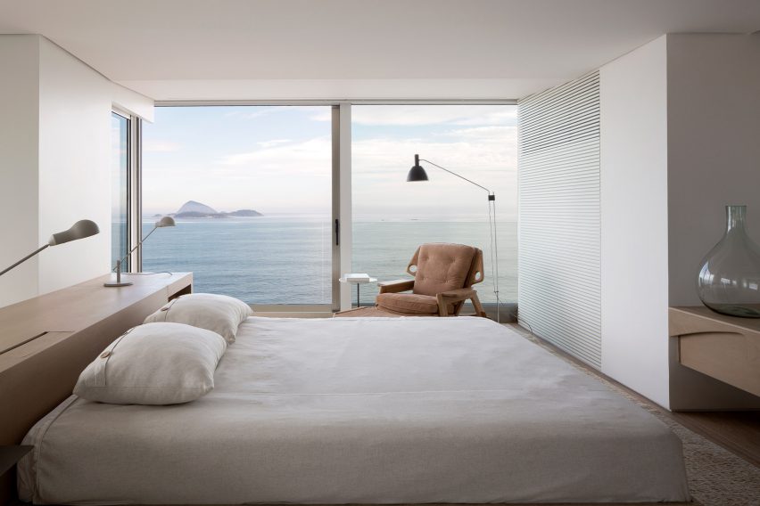 RS Apartment by Studio Arthur Casas