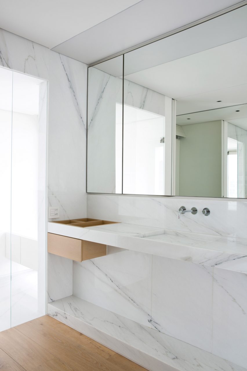 RS Apartment by Studio Arthur Casas