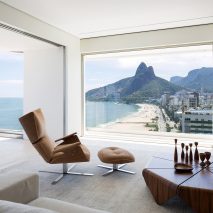 RS Apartment by Studio Arthur Casas