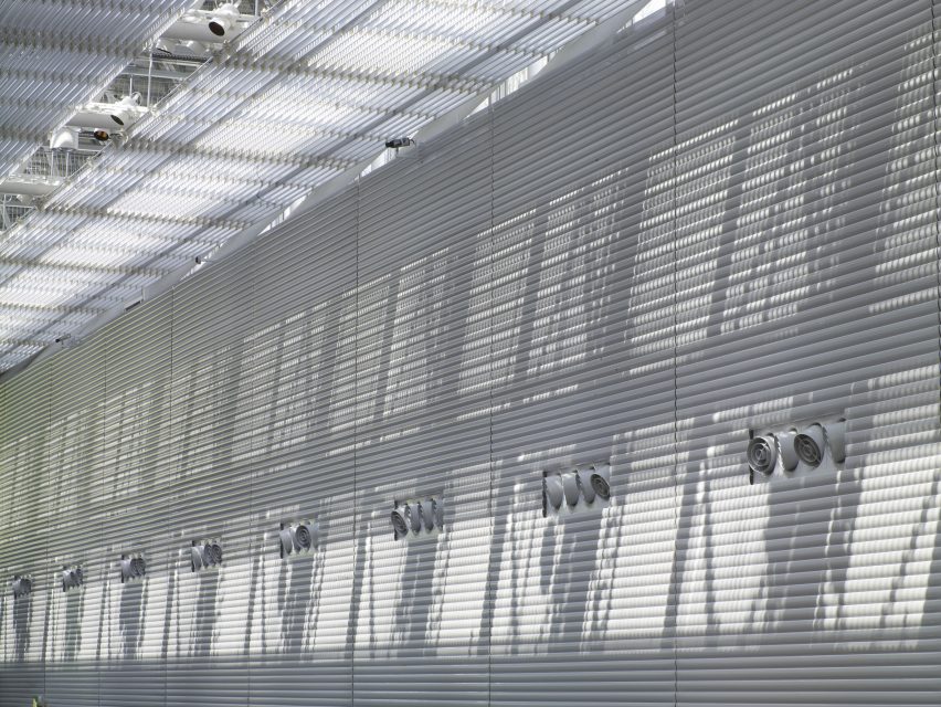 High-tech architecture: Sainsbury Centre for the Visual Arts by Norman Foster