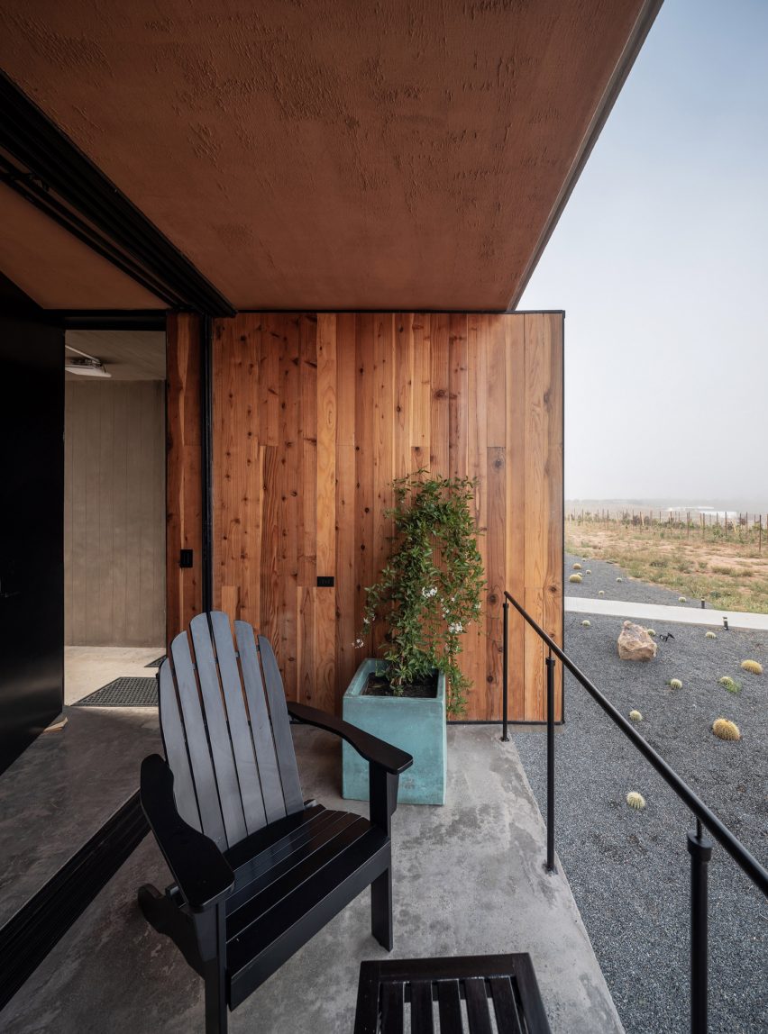 Santulan B&B by Santos Bolivar