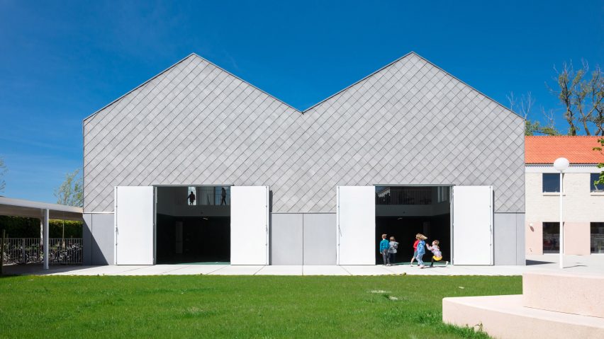 School Zarren with pink concrete stair by Felt in Belgium