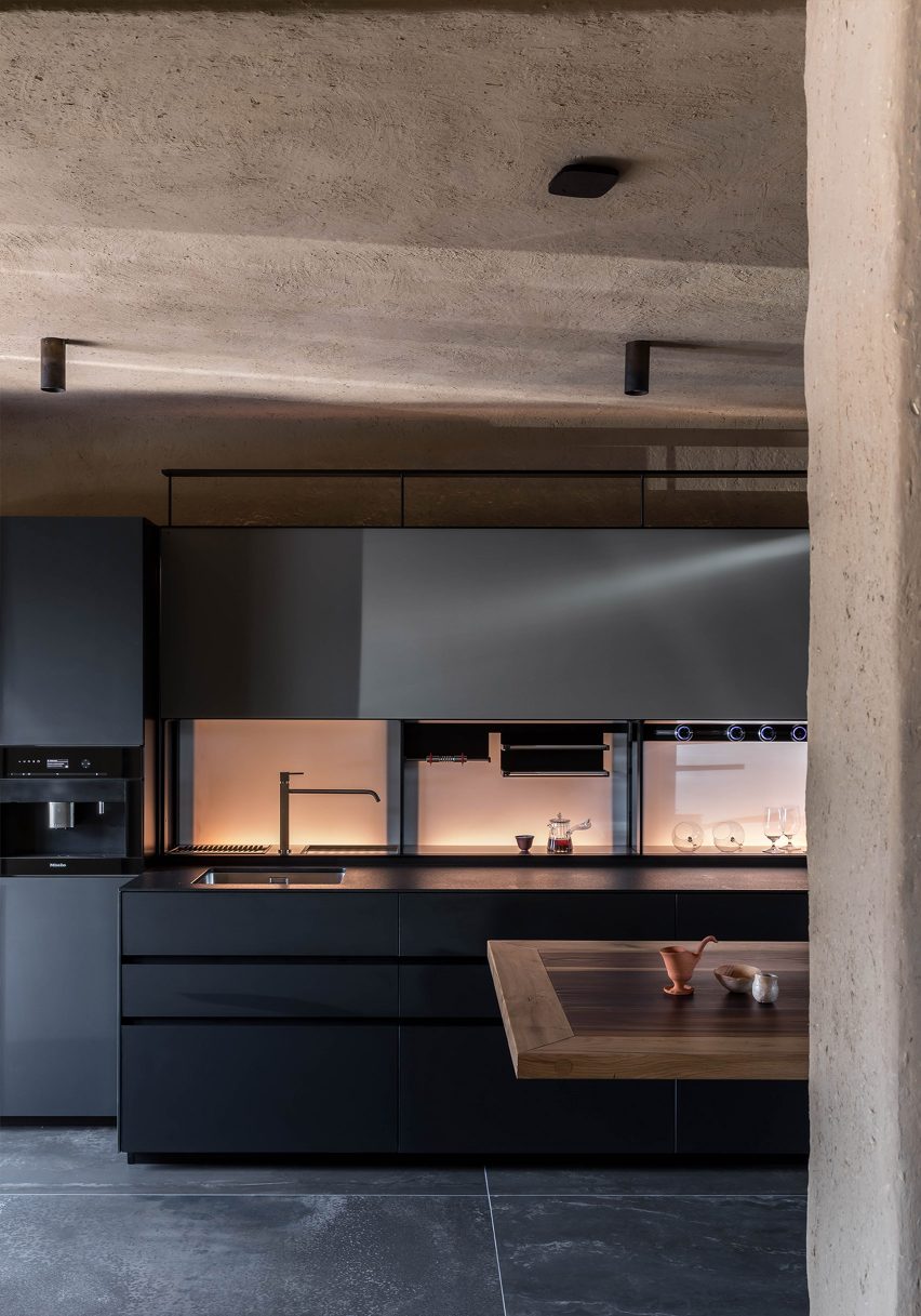 Shkrub by Sergey Makhno Architects
