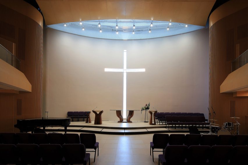 Skyscraper church in Hong Kong: Wesleyan House Methodist International Church by Rocco Design Architects