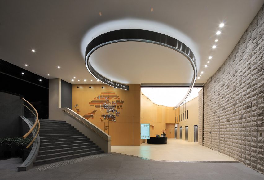 Skyscraper church in Hong Kong: Wesleyan House Methodist International Church by Rocco Design Architects