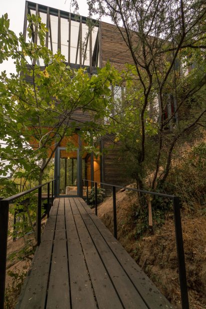 Slope House by Hsu Rudolphy