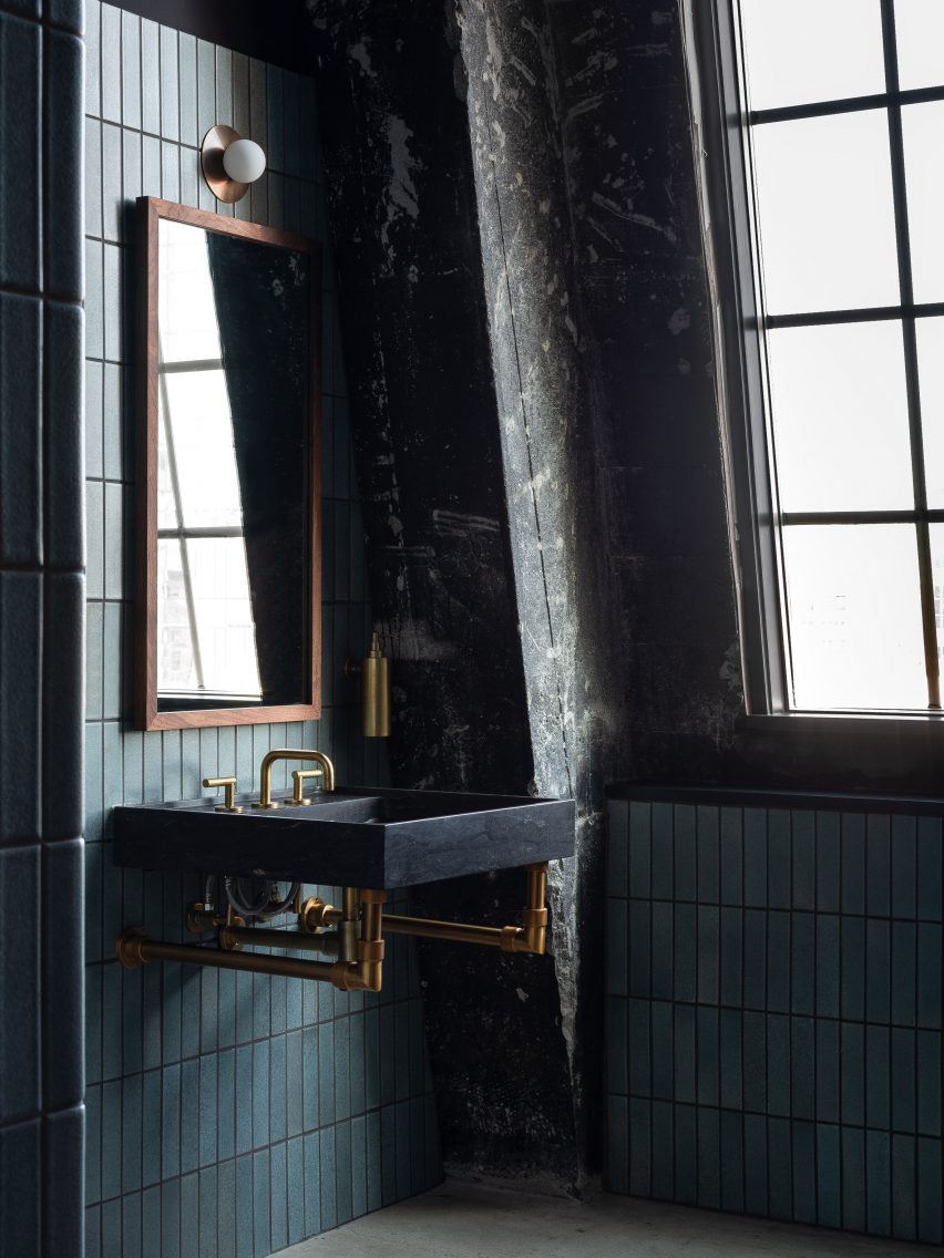 Studio Penthouse by JHL