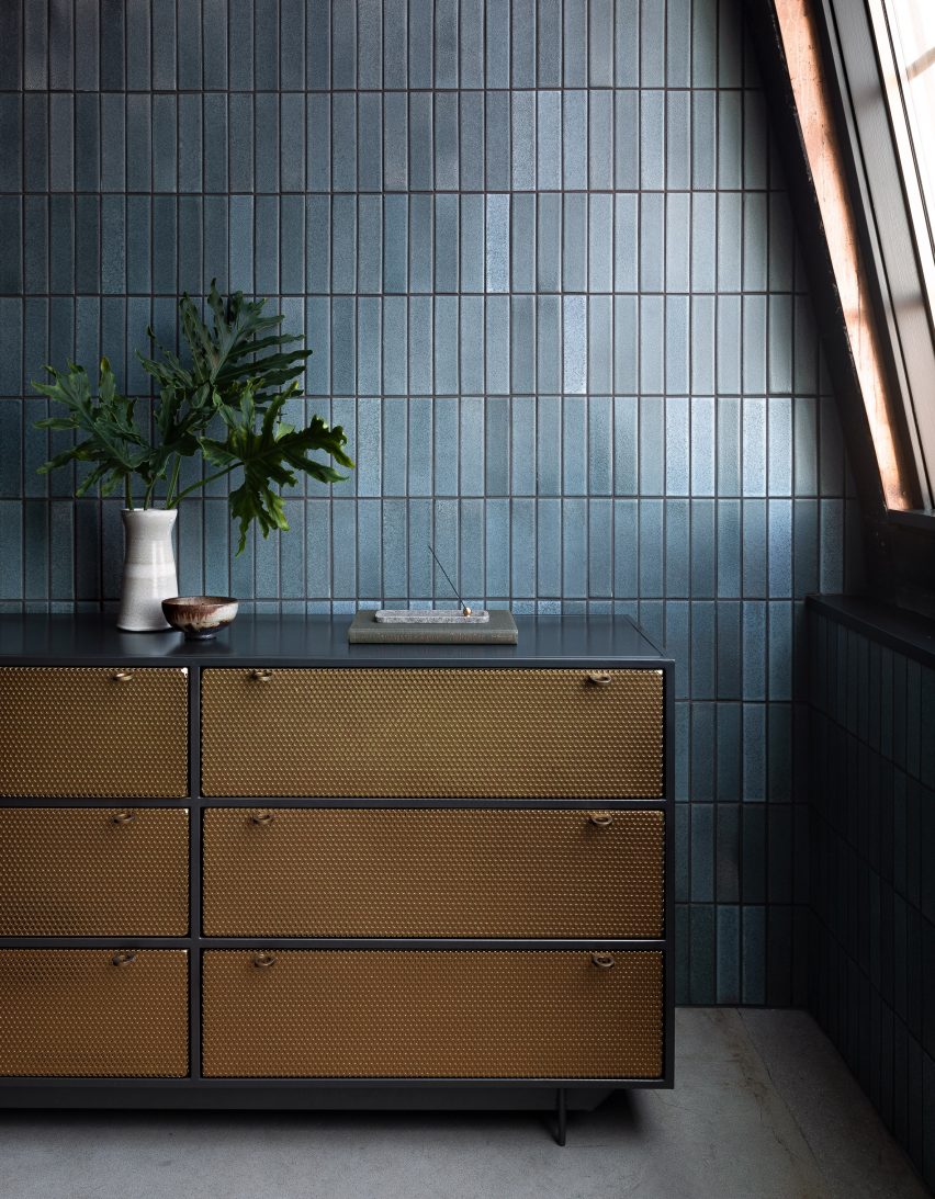 Studio Penthouse by JHL