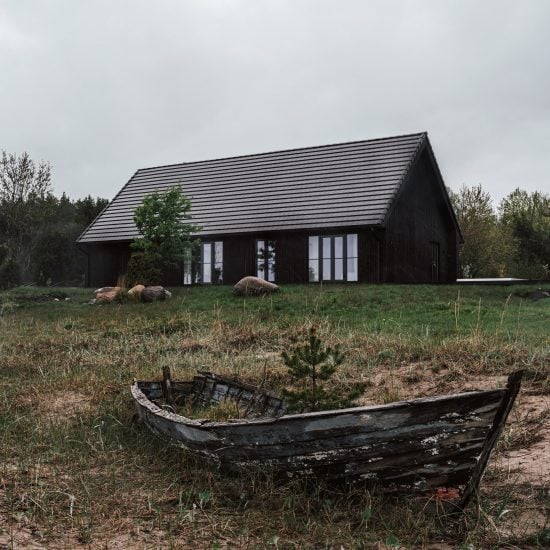 Summer House by Hanna Kartis