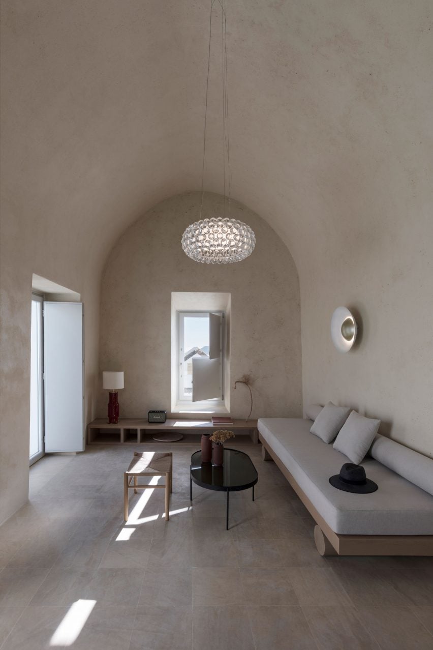 Two holiday residences in Fira by Kapsimalis Architects