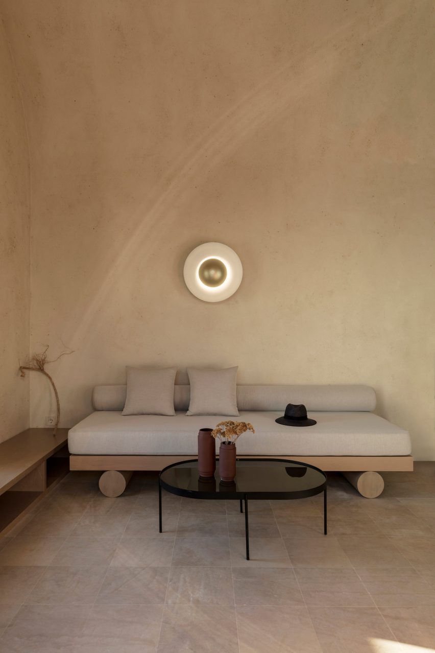 Two holiday residences in Fira by Kapsimalis Architects